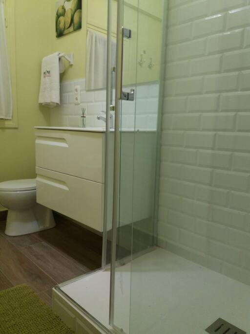 Apartamento Junto A La Playa De Gros Ess02373 산세바스티안 외부 사진