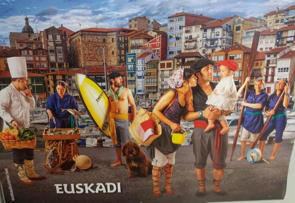 Apartamento Junto A La Playa De Gros Ess02373 산세바스티안 외부 사진