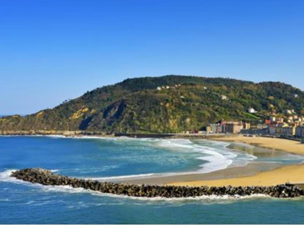 Apartamento Junto A La Playa De Gros Ess02373 산세바스티안 외부 사진