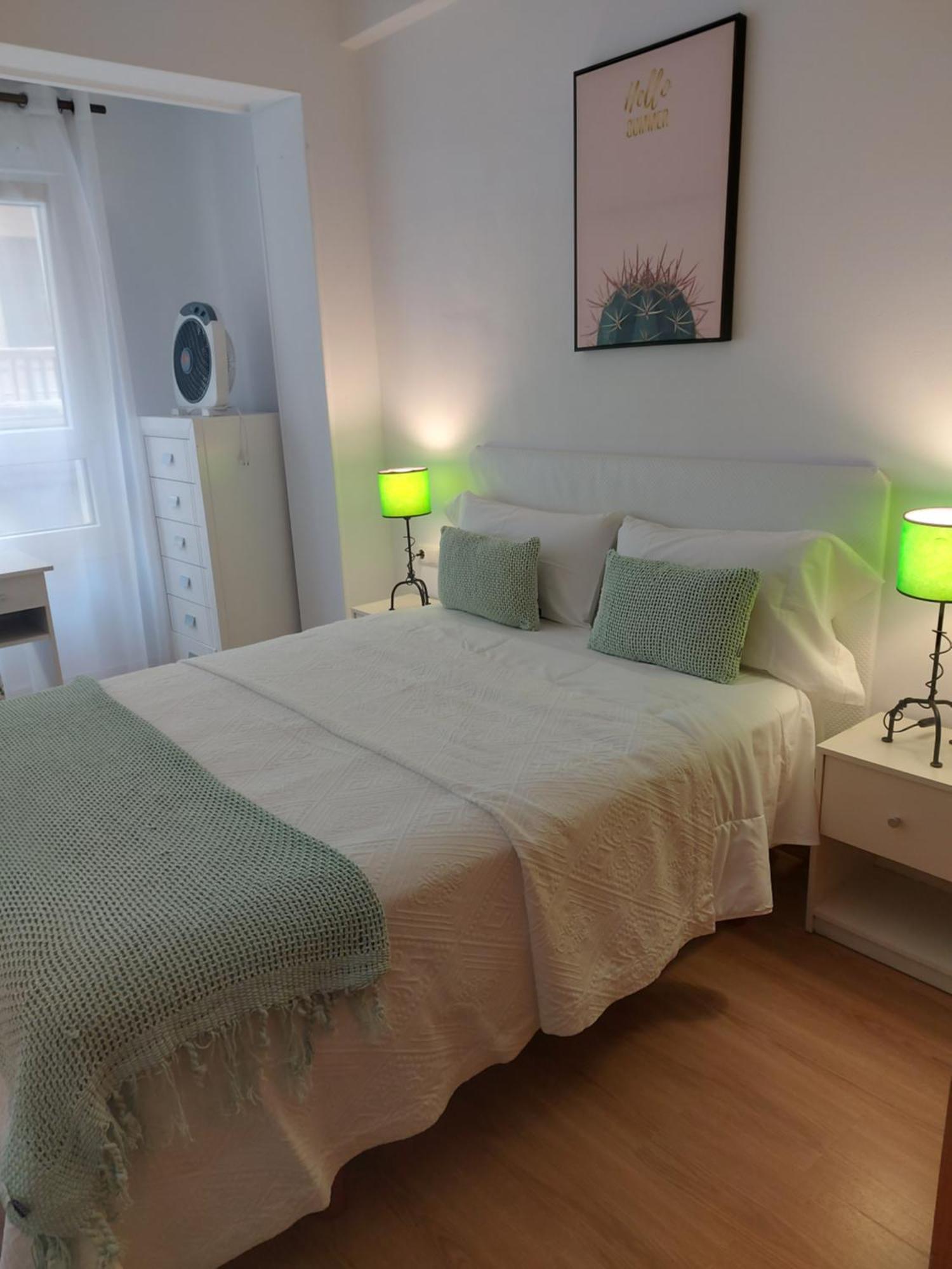 Apartamento Junto A La Playa De Gros Ess02373 산세바스티안 외부 사진