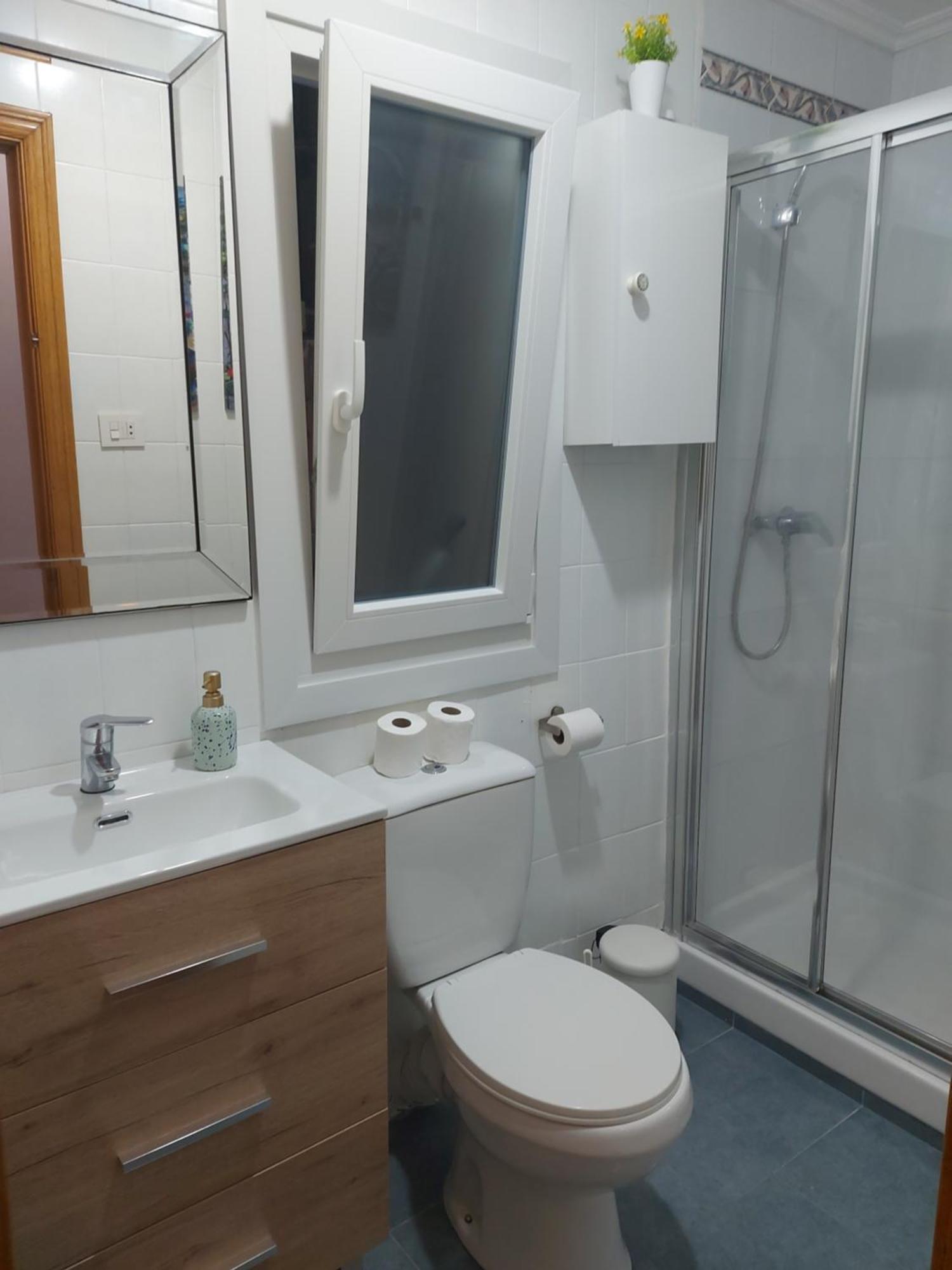 Apartamento Junto A La Playa De Gros Ess02373 산세바스티안 외부 사진