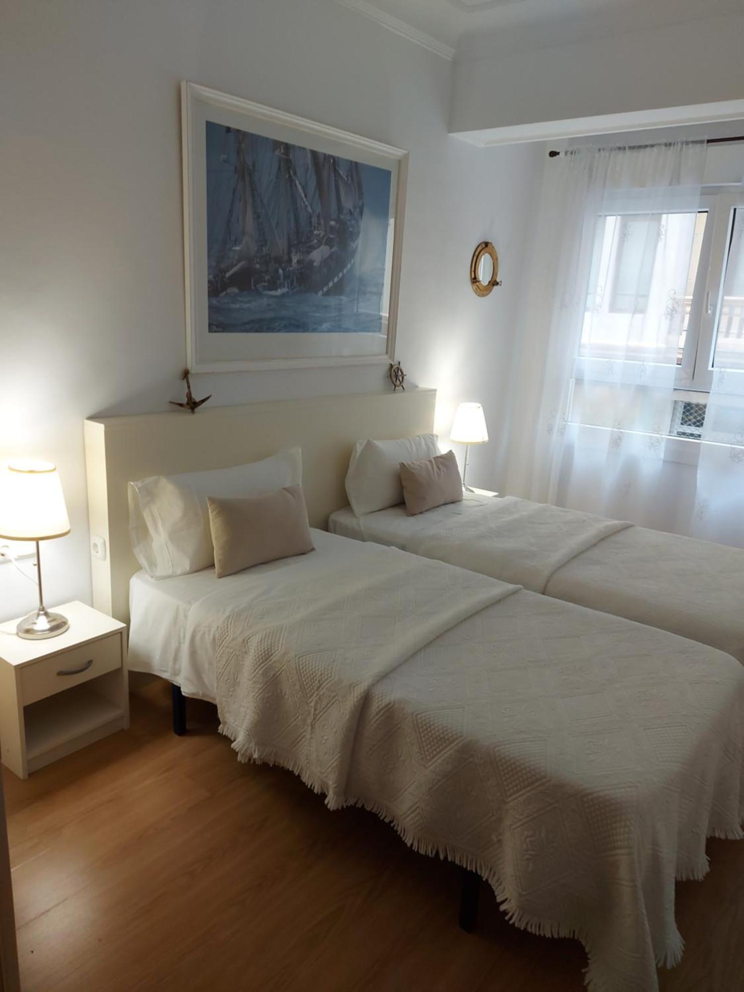 Apartamento Junto A La Playa De Gros Ess02373 산세바스티안 외부 사진
